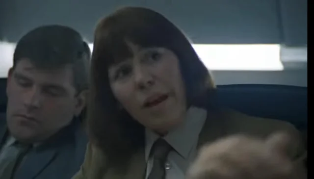 DT2ComicsChat's tweet image. #Movies📽️
#AlienDay 

Also.
In yet another instance of the 'Continuity Matters' war,

there's a lore breaking line in #Aliens that just messes everything up:

One of the female suits says:
"And encountered something [the Xenomorph] never recorded once in over 300 surveyed