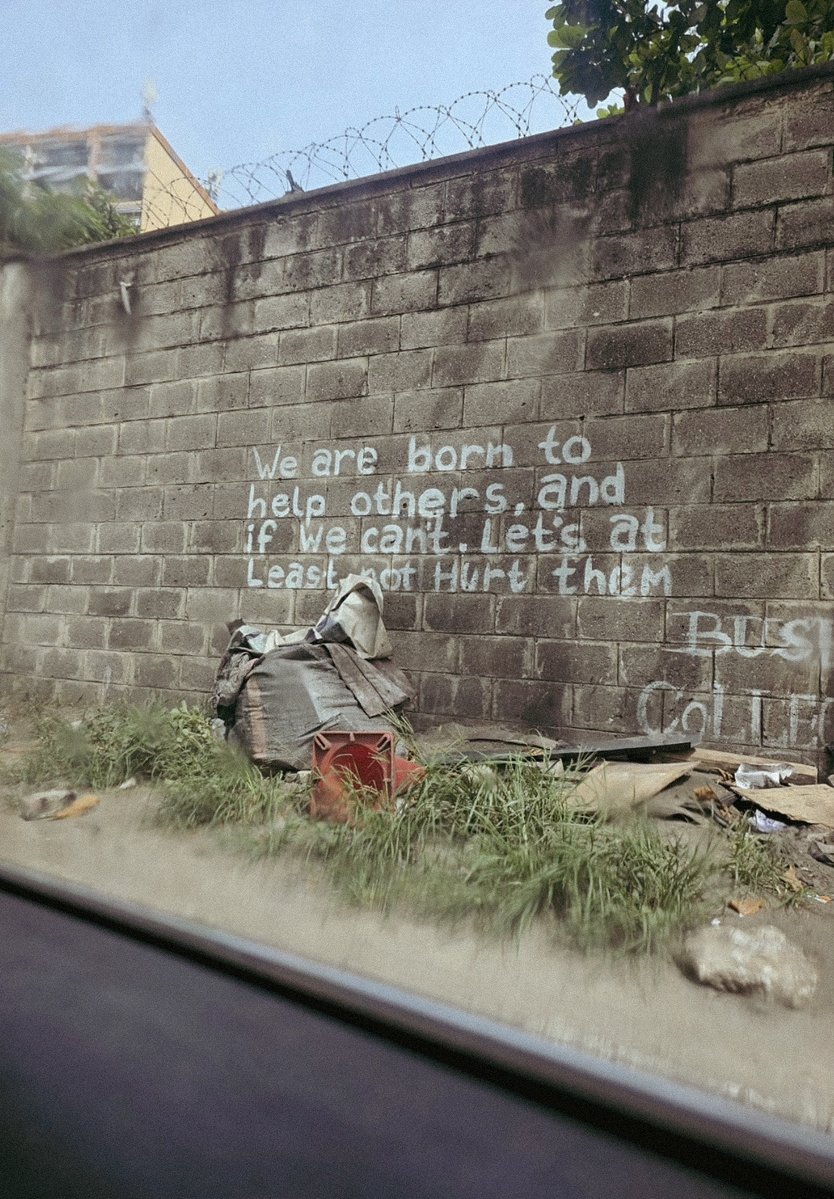 PhotosbyJuanca's tweet image. Not everyone can save the world.
But everyone can stop making it worse.
#StreetPhotography #VisualPoetry #RealTalk #Humanity #KindnessMatters #Perspective