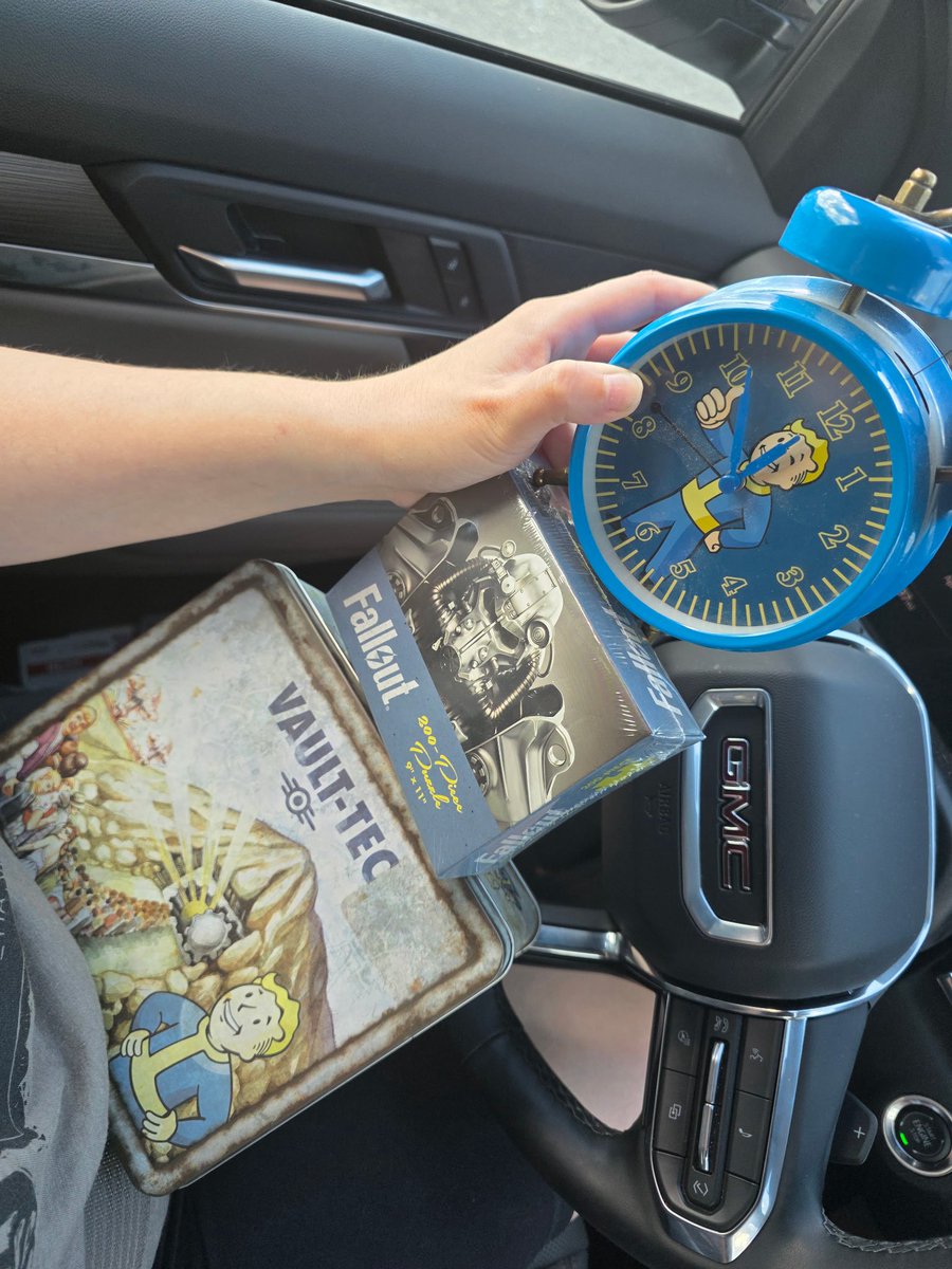 What a find! Scrolled through Facebook marketplace just out of boredom and found this! 

You know I HAD to pick it up. 

#Fallout