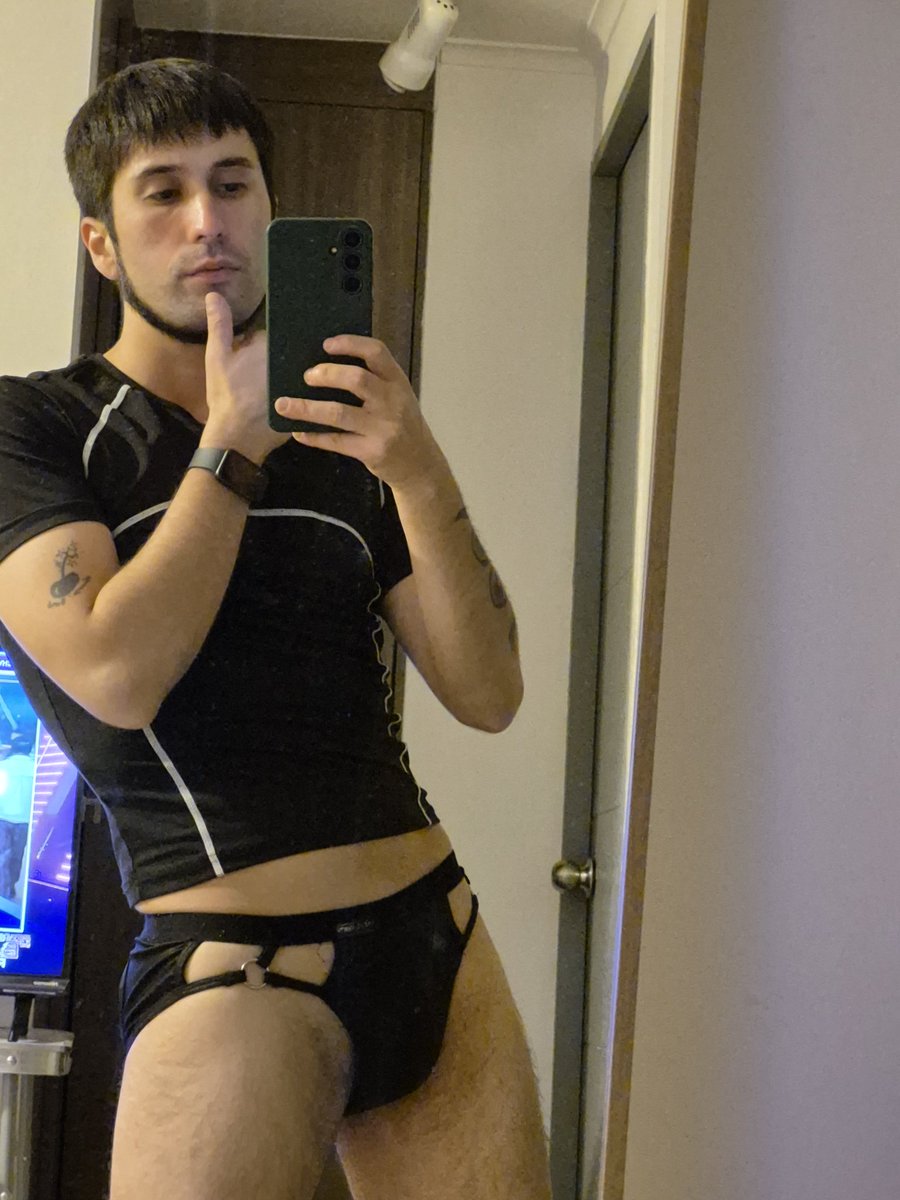 mattymattbp's tweet photo. 🔥👁👁 que sucede mi gente latino! su rt? #chilegay #gay https://t.co/4b0wbFi91a