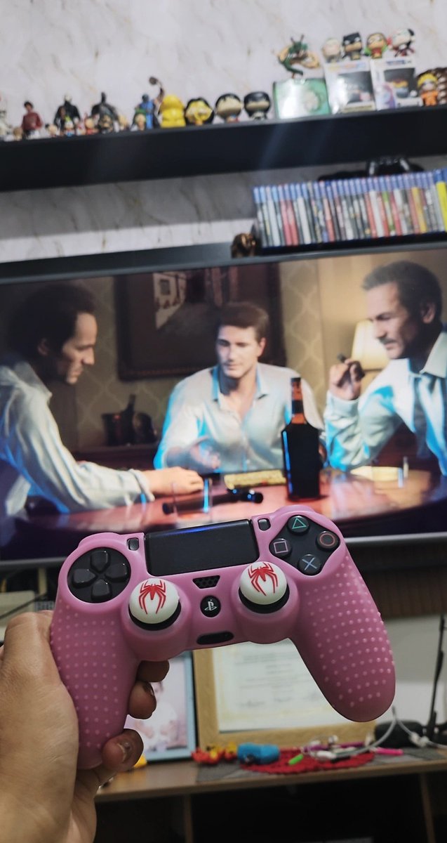 Carol_shiranui's tweet image. Domingo 🥰🎮 #PlayStation #PS4 #games #gamer #Uncharted