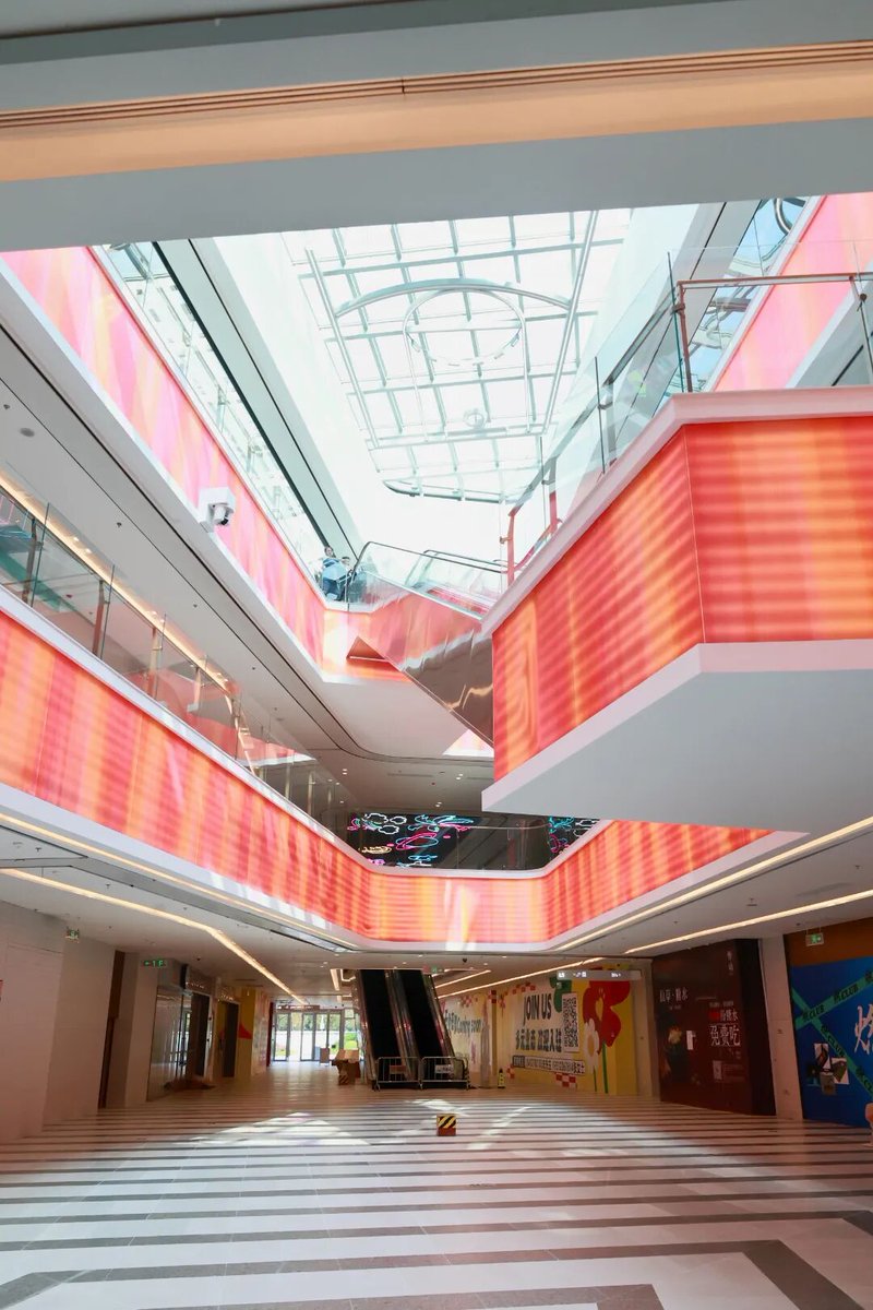 QingpuShanghai's tweet photo. #LifeInQingpu Qingpu's first sports-themed shopping mall, FENGRISE Mall, will officially open on Apr 26! Featuring diving, gym, billiards and a wide range of sports & leisure activities, it caters to both professional sports enthusiasts and families looking for fun and relaxation. Get ready for a brand-new sports, leisure and shopping experience in Qingpu!
#QingpuNewLandmark #SportsThemedMall
#ChinaTravel