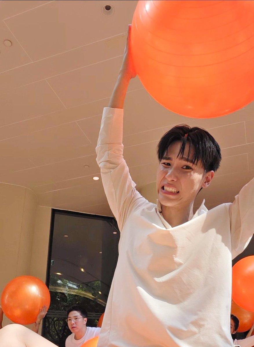ยกแฟนยิ้มแฉ่ง                   ยกบอลยิ้มแหย

#SulwhasooBouncetoYouth
#FirstCareActivatingSerum
#junniorrs <a href="/jnnrrs/">จูจู้ 🌞</a> ☼⋆