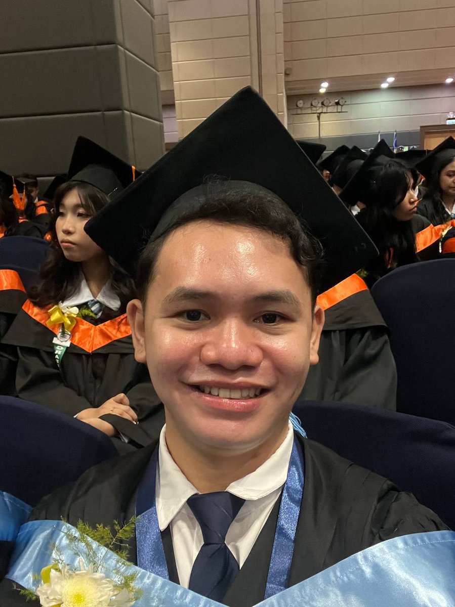 ngltn10_'s tweet photo. And as I moved forward, I came to understand that I was able to give my best because I learned to truly love my path.

With utmost pride and purpose, this is Nico B. Gultian, your future educator in the making.

Class of 2026 🎓 https://t.co/tr1LyrLFVZ