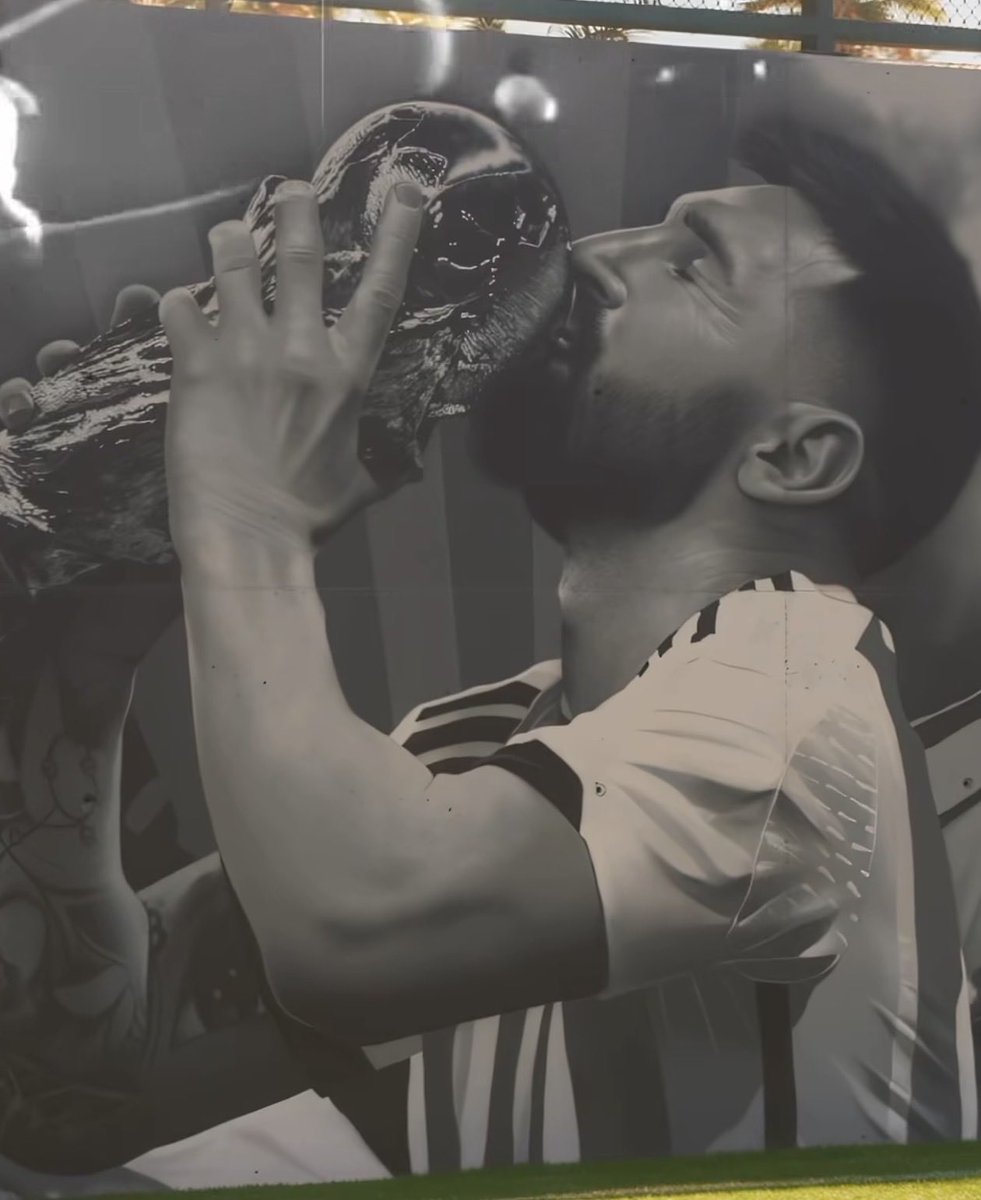 Messi World tweet media