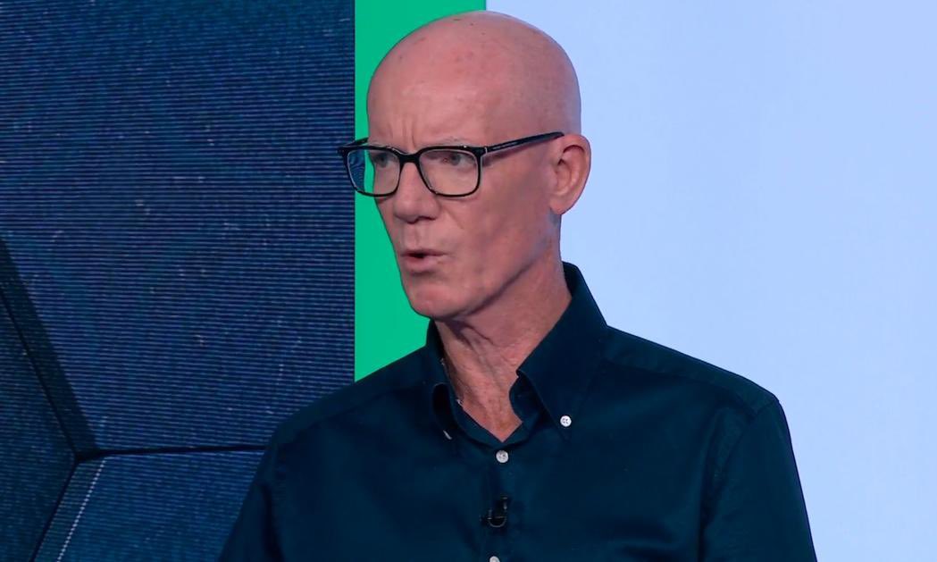 Gallaghar if asked about the hair pull incedent:

‘Calvert-Lewin is a nice guy, wanted to smell his friend Cucurella’s hair. In the other hand Martinez went with a violent intent. I think ref was right not to show any card to Calvert-Lewin, its a correct decision.’