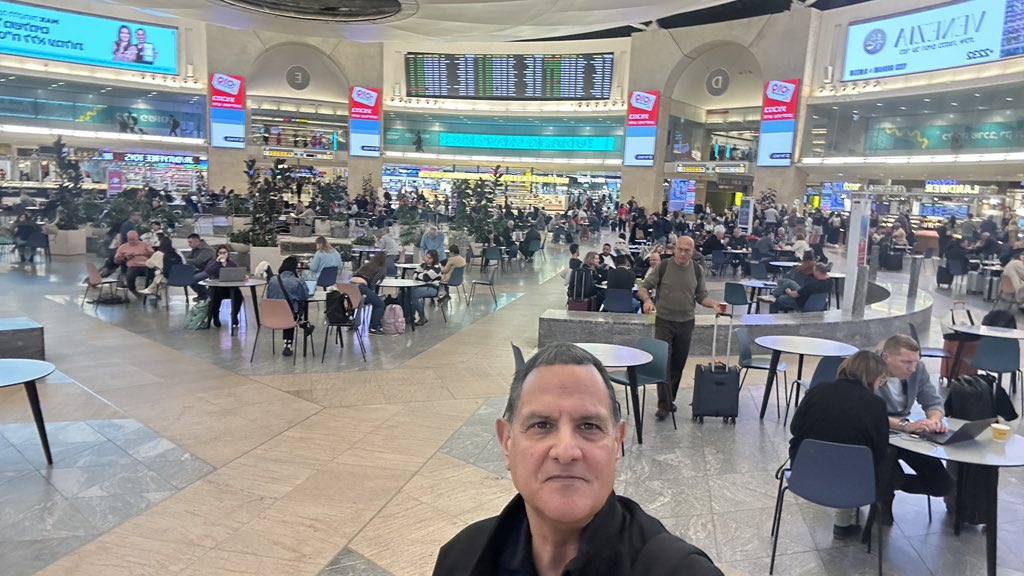 Avisteinbrg's tweet photo. בדרך לכנס בינלאומי לאנשי חינוך לקידום סובלנות והתמודדות עם גזענות ואנטישמיות—
פעם ראשונה בגרמניה https://t.co/CCQq9WpkEQ