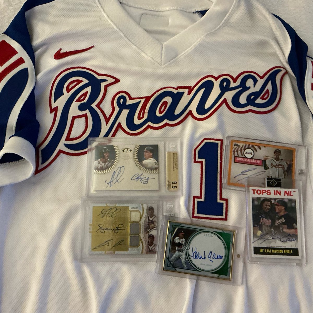 Auctioning these off on the stream for charity tomorrow! Check <a href="/RoadshowCards/">RoadshowCards</a> for timing details! Some big boy @braves cards going to help <a href="/austinriley1308/">Austin Riley</a> and his charity tomorrow here in Georgia! Happy to donate!