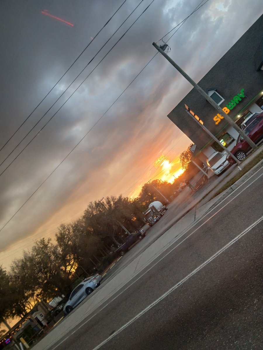 Eoj27us's tweet photo. 📸🌇 https://t.co/OKF83wJ1UK