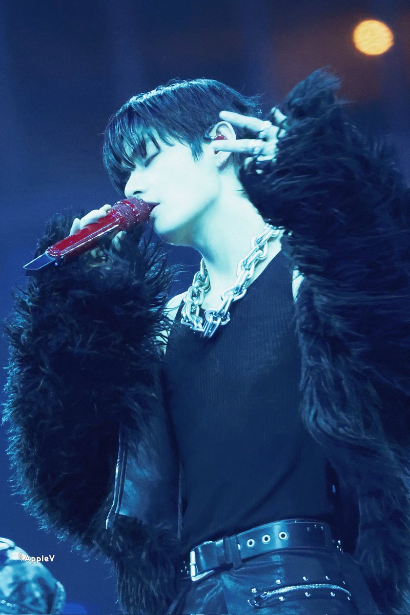 APPLE_V_KR's tweet image. ♡
260426
ARIRANG TOUR in TEMPA DAY2 프리뷰
태형이 흑조대써ㅠㅠ
옛날생각나구 너무 감동적💦💞

#taehyung #BTSV #BTS
#BTS_ARIRANG_TOUR_TEMPA
💜