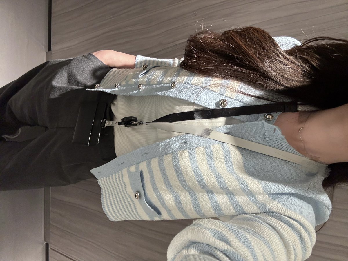 with2ove's tweet photo. 24歳都内OLのオフィスコーデ🧥 https://t.co/Y7ZVnyHerP