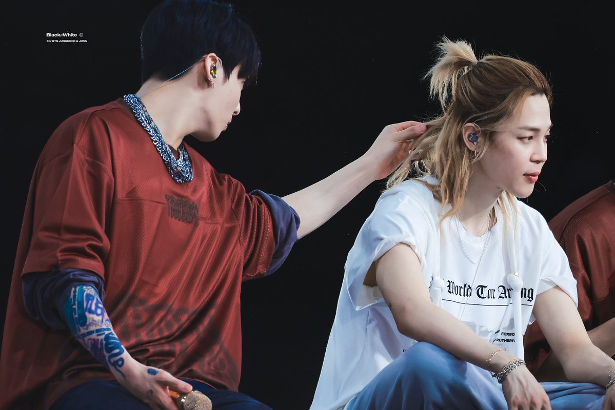 BLACK N WHITE tweet media