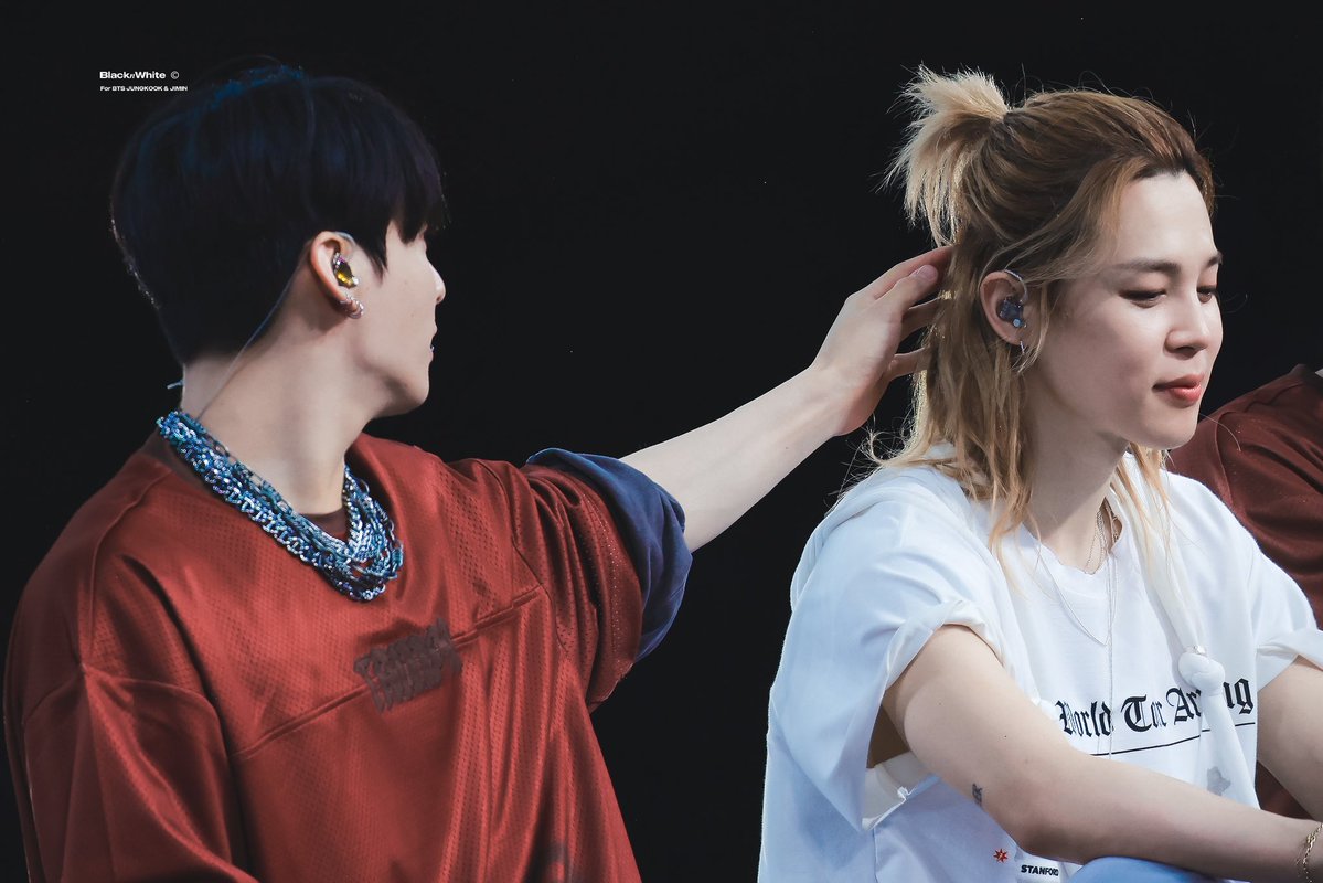 BLACK N WHITE tweet media