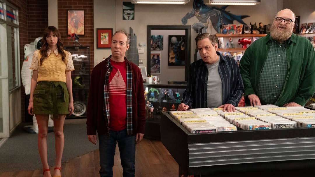 MarroiaAIDENTU's tweet image. Saíram as primeiras imagens da série do Stuart, e podemos ver que não se prender a um cenário como #tbbt
Stuart Fails to Save the Universe chega à HBO Max em julho. #SFTSTU