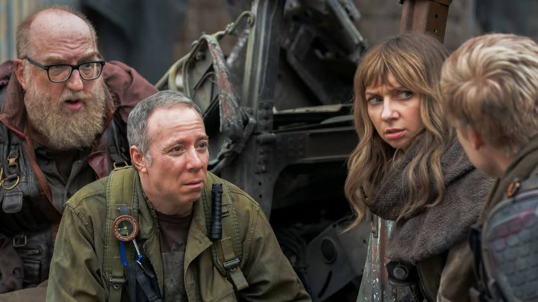 MarroiaAIDENTU's tweet image. Saíram as primeiras imagens da série do Stuart, e podemos ver que não se prender a um cenário como #tbbt
Stuart Fails to Save the Universe chega à HBO Max em julho. #SFTSTU