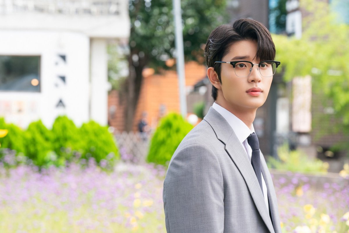 Kim Go Eun Thailand tweet media