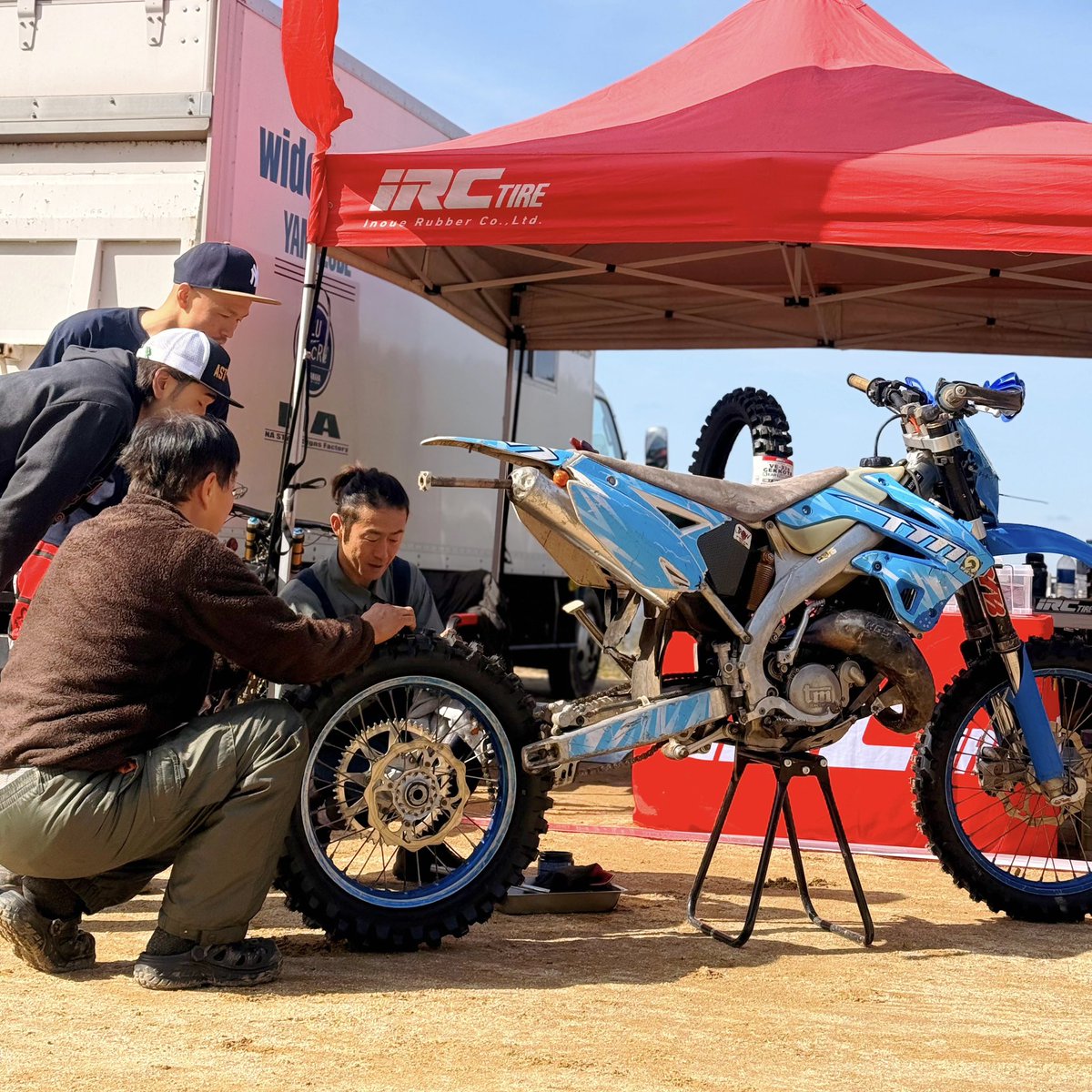 エンドレ tweet media