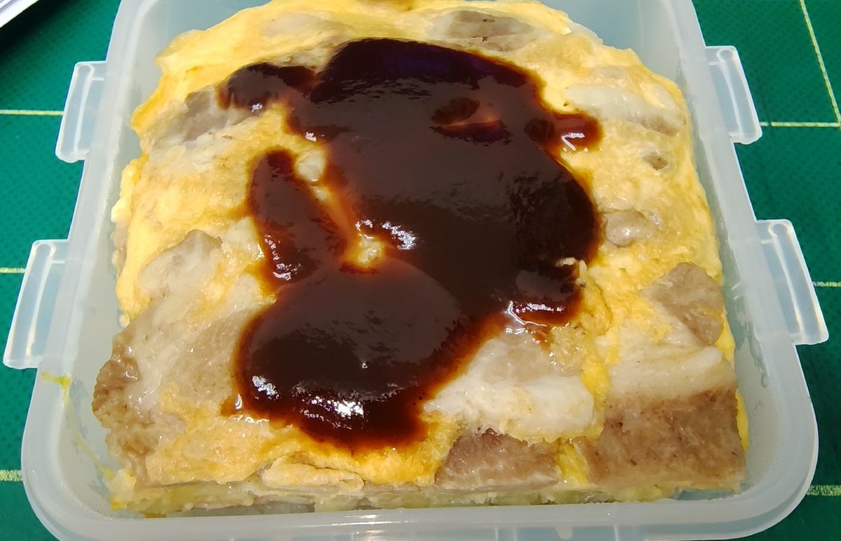 APT_22's tweet photo. ご飯の上におかずをのせるのが好き https://t.co/uo0faKg3KO
