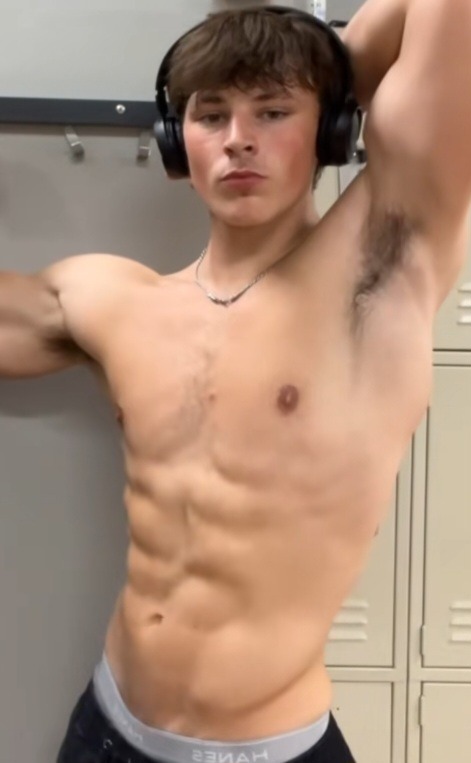 men only♂️solo hombres♂️ tweet media