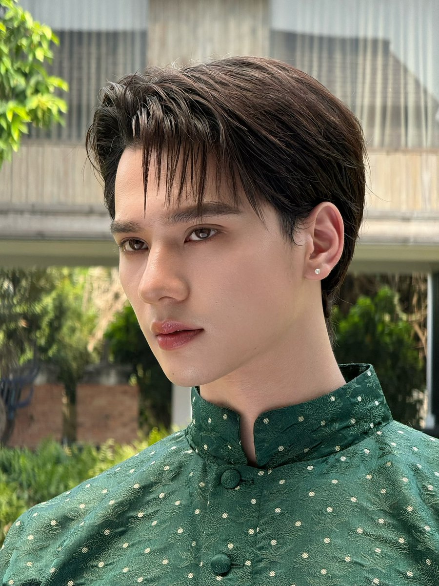 Thanatop.makeupb tweet media