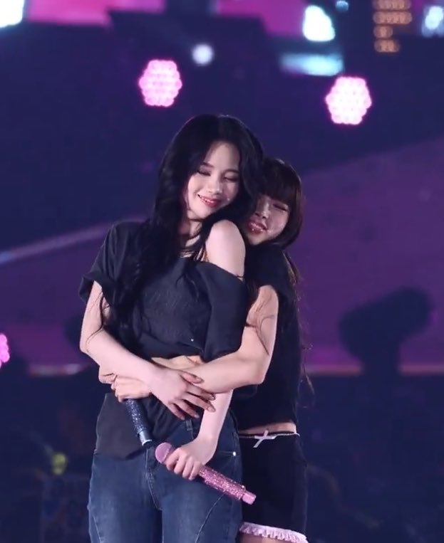 만두🍋 tweet media