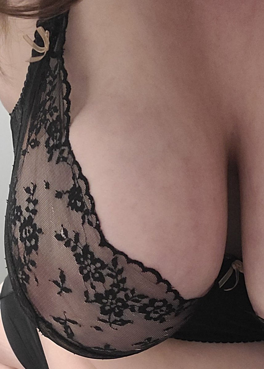 rosemary tweet media