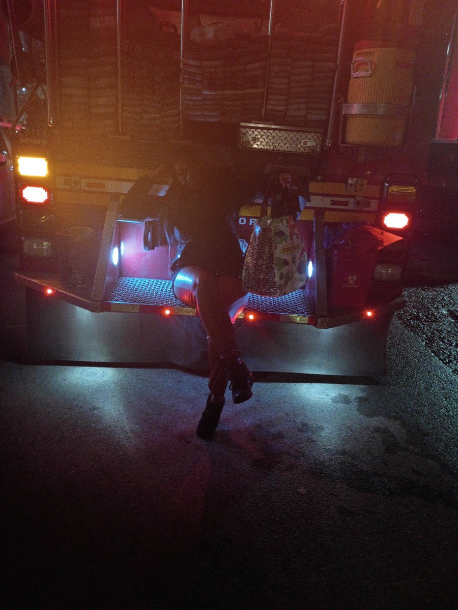 ShatasiaNaomi's tweet image. #Queens #firefighters 🚛🚛🚒🚒🚒🚒🚒🚒🔥🔥🔥🔥🔥 #Fuego