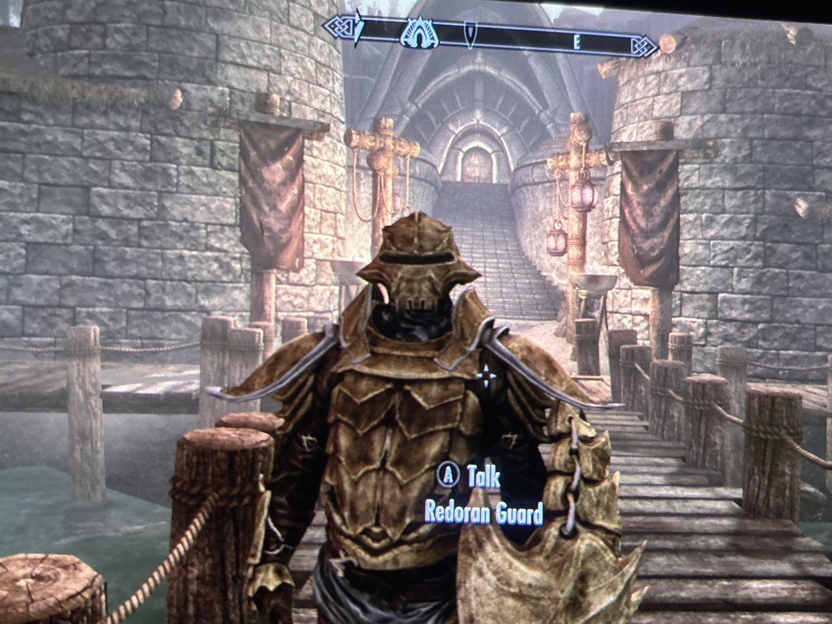 PointlessHub tweet media