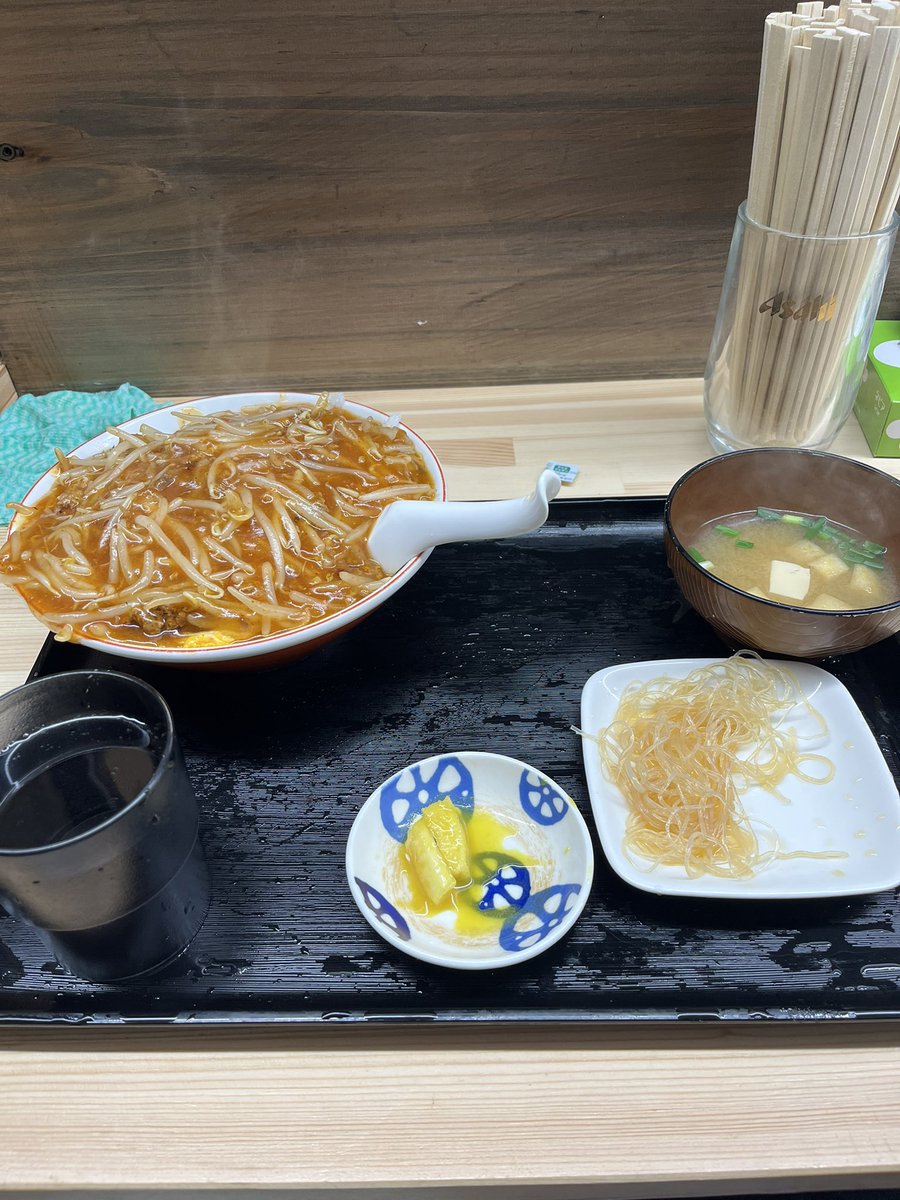 キンダーサプライズ tweet media