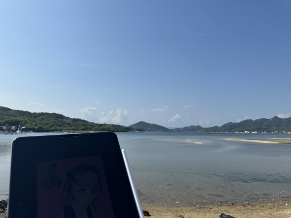 まろん tweet media