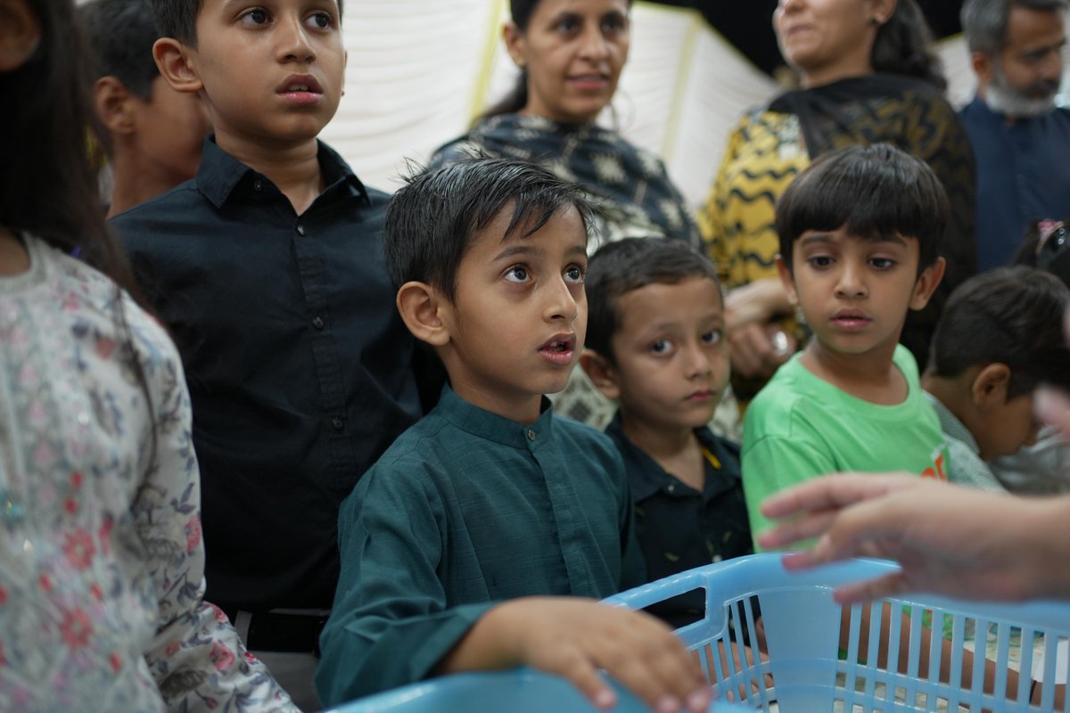 RFInterventions's tweet image. 𝐇𝐚𝐩𝐩𝐲 𝐄𝐚𝐫𝐭𝐡 𝐃𝐚𝐲 🌎

On the occasion of Earth Day 2026, Rupani Foundation’s Agah Walidain – Informed Parents ECD Centers at Al-Azhar Garden and Ali Complex organized a vibrant arts exhibition on environmental care.

#RupaniFoundation #AgahWalidain #ECD  #EarthDay2026