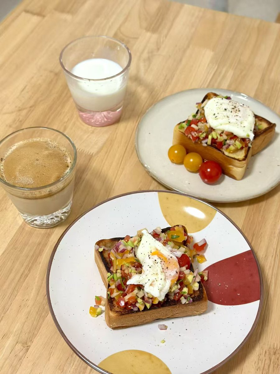 Hannah2066 tweet media