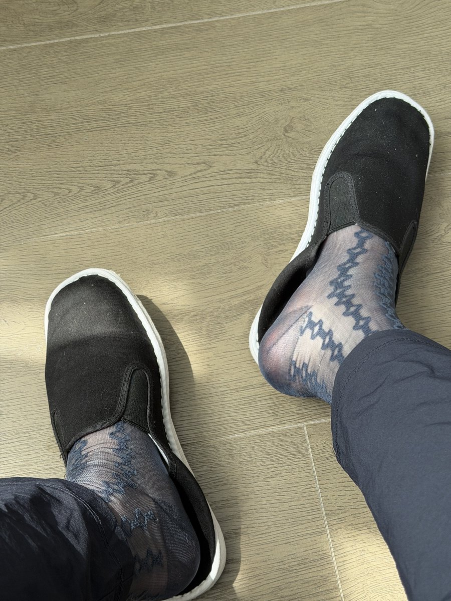 江船夜雨聽笛 tweet media