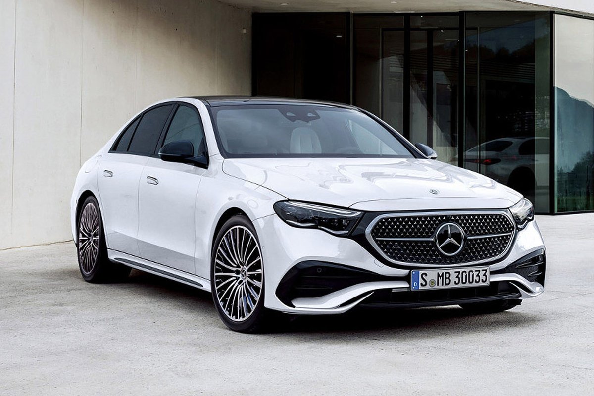 Mercedes-Benz Life tweet media