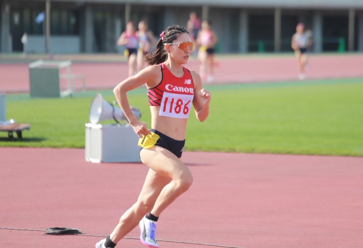 xxtoooooraxx's tweet photo. 大分県選手権でトラックシーズンイン🙆‍♀️
1500m
予選 4分29秒05
決勝 4分21秒11 優勝🥇大会新記録✨

1日2レースは久々だったけど
たくさんの社員の方々が
応援に来てくださり、
楽しく走ることができました💨
ありがとうございました！

#puma 
#ride100percent 
#カシマヤ製作所 
#3grips https://t.co/mNxrs84r6Z