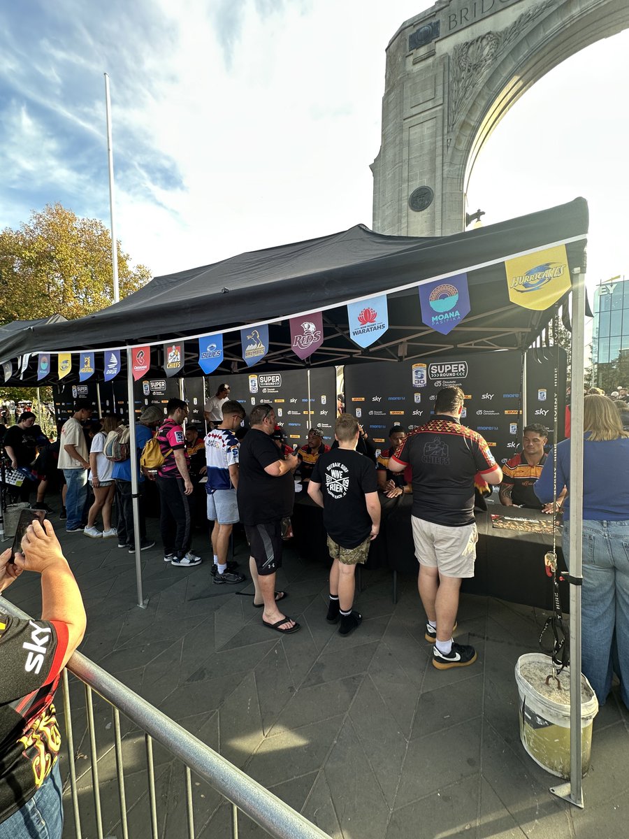 DMAC_1O's tweet image. Thank You Christchurch Super Round!!

Well and truly glad I made the trip down from Auckland to experience this might’ve been the best event I’ve been to! 

Huge credit to everyone who made this possible because you absolutely smashed it out of the park 👏
@SuperRugby #SuperRound