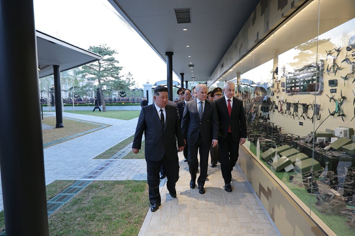 朝鮮人民軍bot tweet media