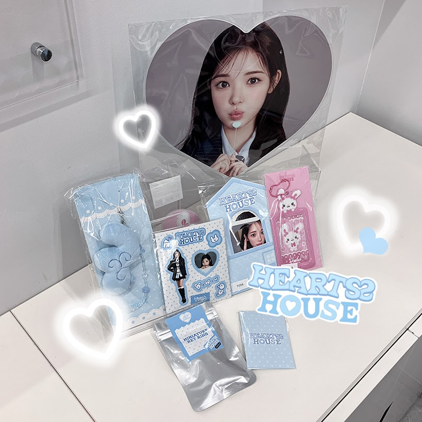 animateISO's tweet image. ☆˖ ࣪⊹🩷#Hearts2Hearts さんのFANMEETING【#Hearts2HOUSE】 絶賛販売中🩵⋆*✩

各メンバーご用意しております🫧

『#FOCUS』MDも入荷しておりますので、#S2U さんは是非チェックしてみてください🩰𝜗𝜚˚⋆:

#하츠투하츠 #H2H #YUHA #유하 #WITHMUU