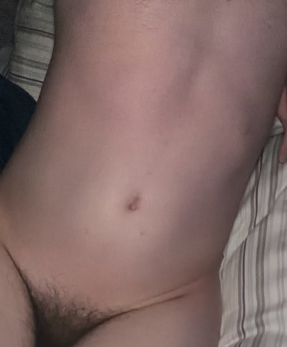 zaltimate's tweet photo. Tummy and a bit of bush :3c https://t.co/6LPl48h9ZN