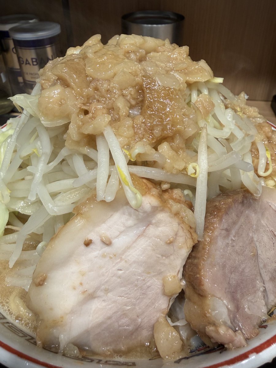 つる tweet media