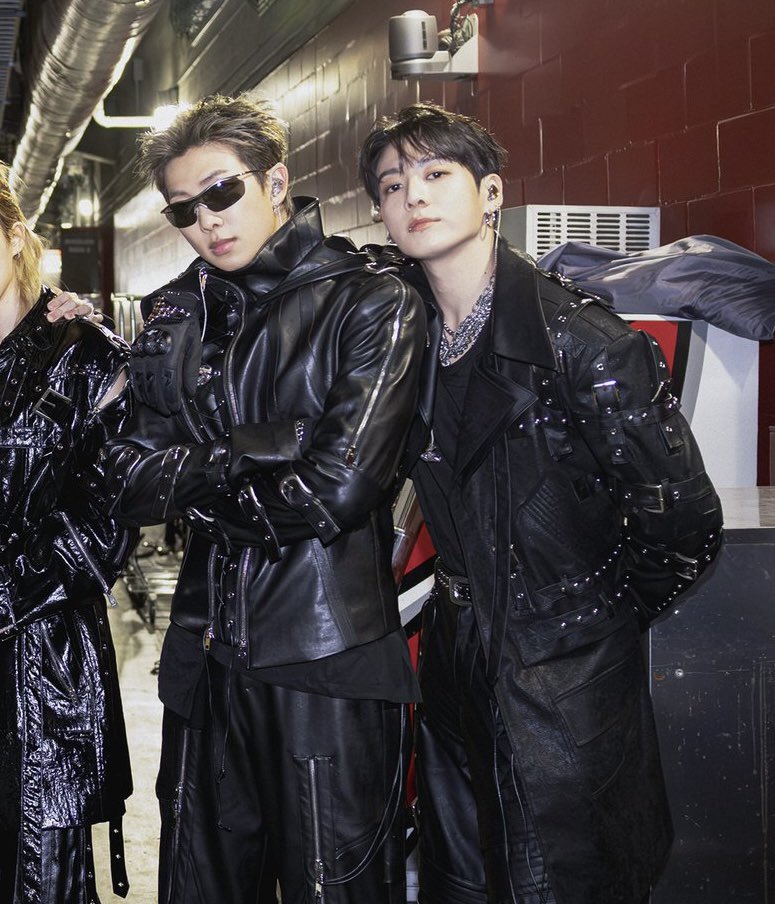 𝟮𝟭 ᴀʀɪʀᴀɴɢ 🏊‍♀️ tweet media