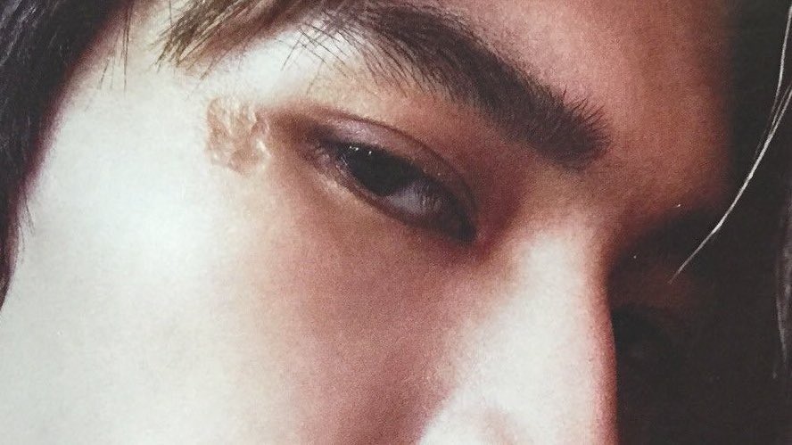 𝜗𝜚 tweet media