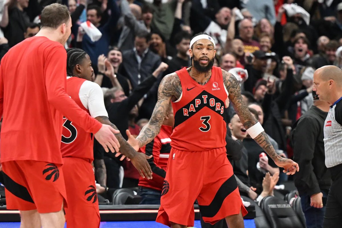 chas_post23's tweet image. The #Raptors took down the #Cavaliers 93-89 in Game 4 to tie the first round series with a thrilling comeback win! 📊

Scottie Barnes: 23 points, 9 rebounds, 6 assists
Brandon Ingram: 23 points, 6 rebounds
R.J. Barrett: 18 points, 8 rebounds
Collin Murray-Boyles: 15 points, 10