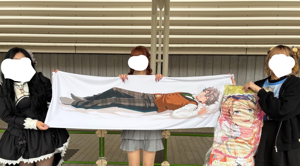 ほーん tweet media