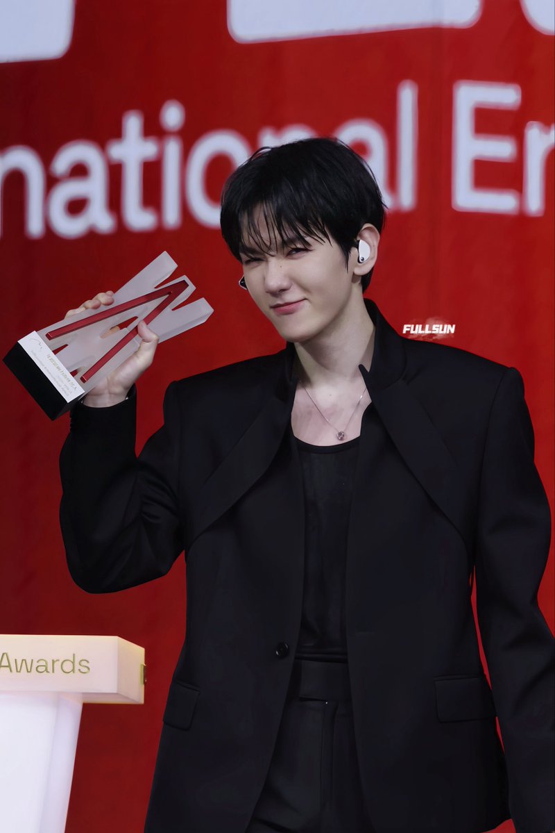 𝙘𝙖𝙣𝙙𝙮 c🎀(^ㅅ^🎀c) tweet media