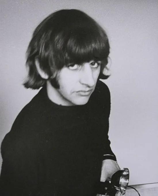 Image from the beatles every 3 hours (@BeatlesHours)