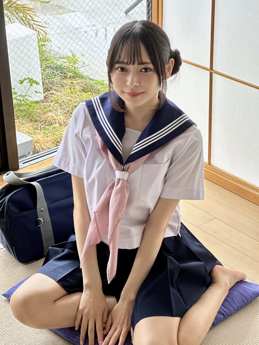 love_gr_jp's tweet photo. 【撮影速報】

今日はうららちゃん(@ncnc_i3)の撮影です📸

美の化身うららちゃんは今日も麗しすぎます🫶
裸足と制服と畳はなんだか夏休みっぽくてイイですねぇ🍉

https://t.co/FZDNvdgqzd

#ラブポップグラビア https://t.co/bodgHJ6ll1