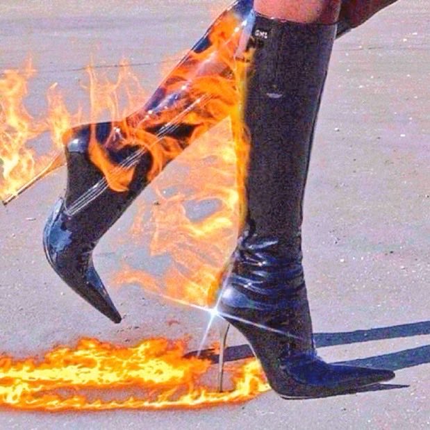 ari 𓃮 tweet media