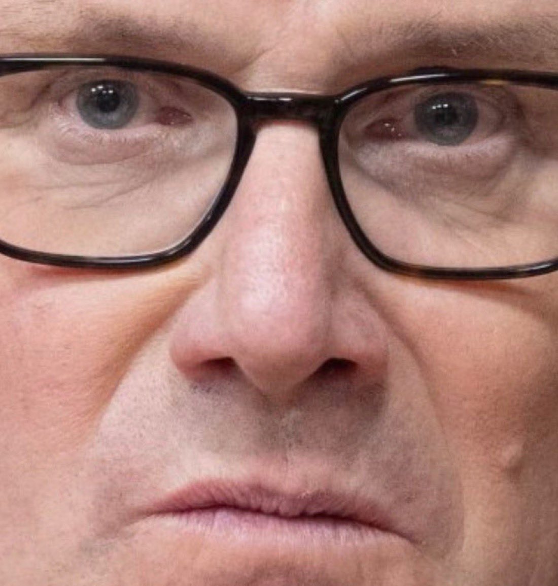 Right over Left Everytime tweet media