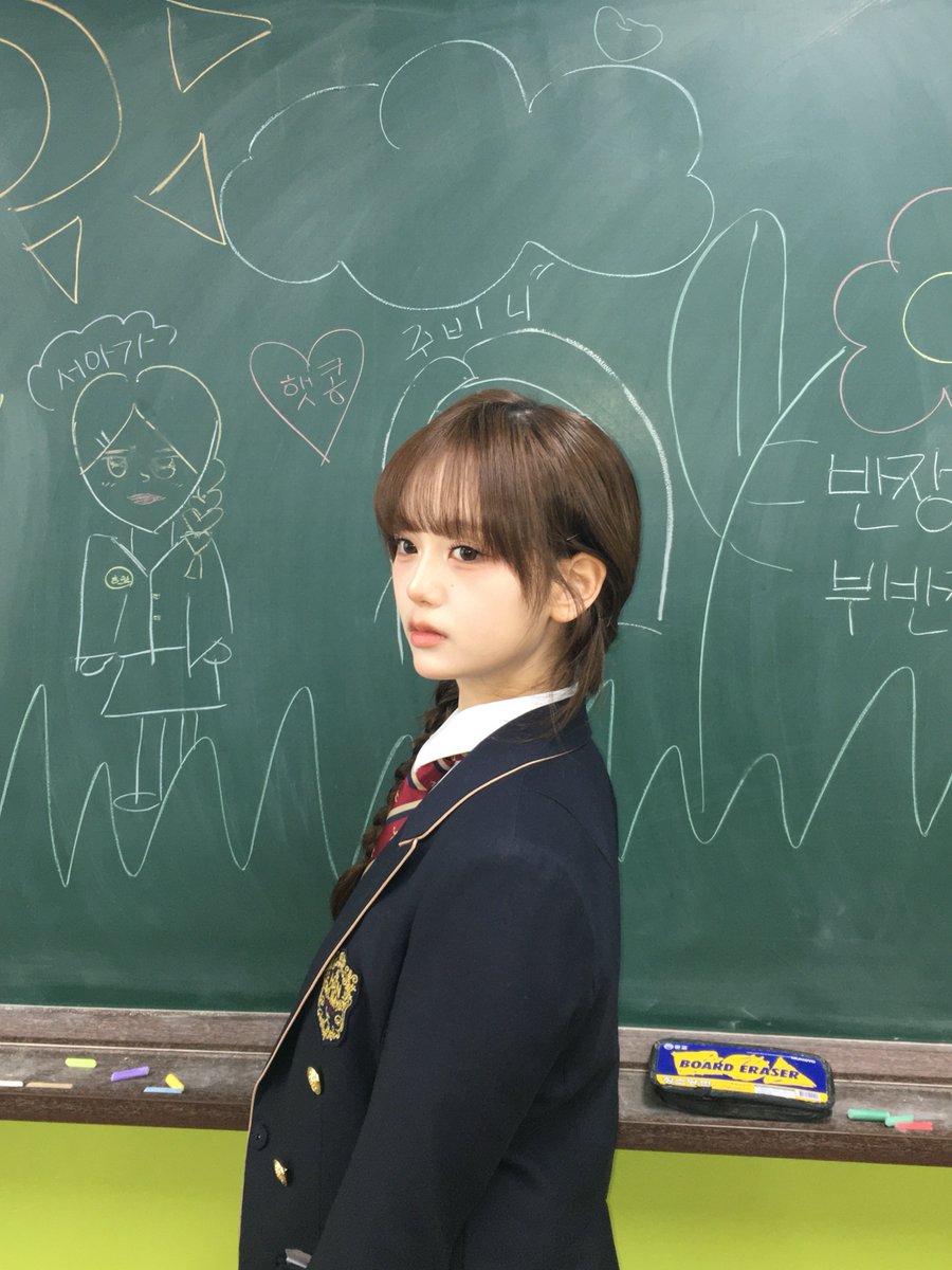 triplescosmos's tweet photo. 나랑 같이 자판기 갈래?

#tripleS #트리플에스 #トリプルS
#トリプルエス #トエス
#SeoAh #서아 #ソア https://t.co/ZbfVhRV29m